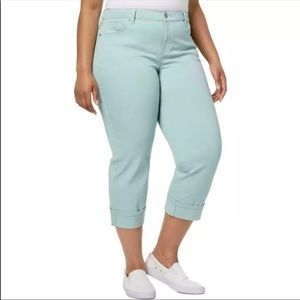 Style & Co Macy’s Plus Aqua Curvy Fit Capri Cropped Jeans Mid Rise Stretch Cuffs